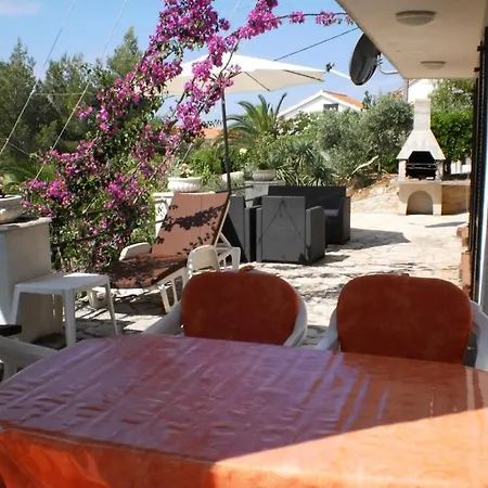 In With Sea View, Terrace, Air Conditioning, Wifi Zavala