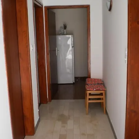 Apartment In With Sea View, Terrace, Air Conditioning, Wifi Zavala