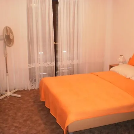 In With Sea View, Terrace, Air Conditioning, Wifi * Zavala